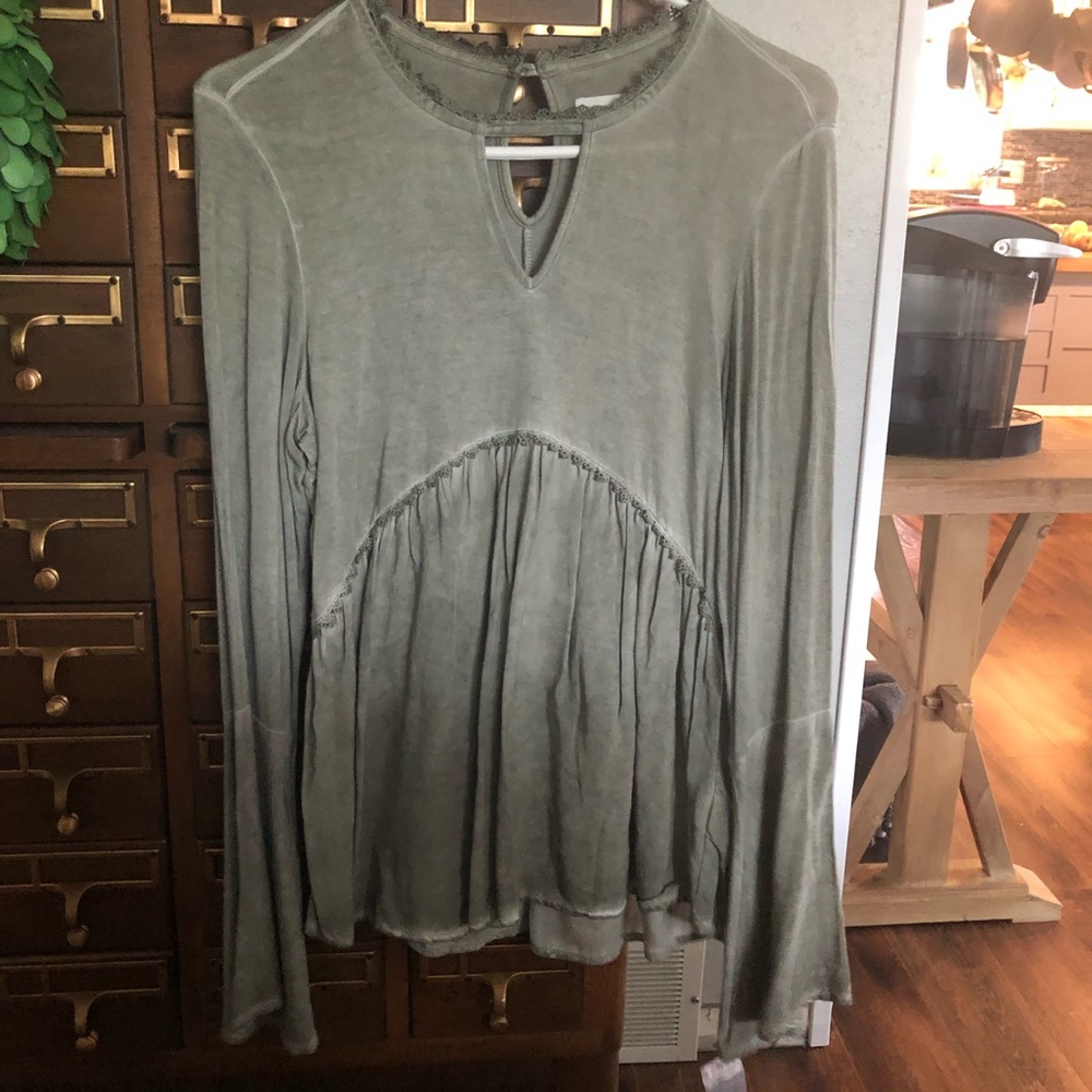 NEW Knox Rose babydoll top.